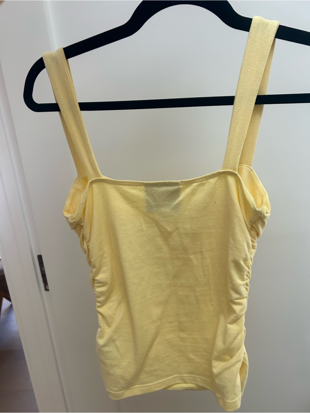 Reformation yellow top - Picture 9 of 10